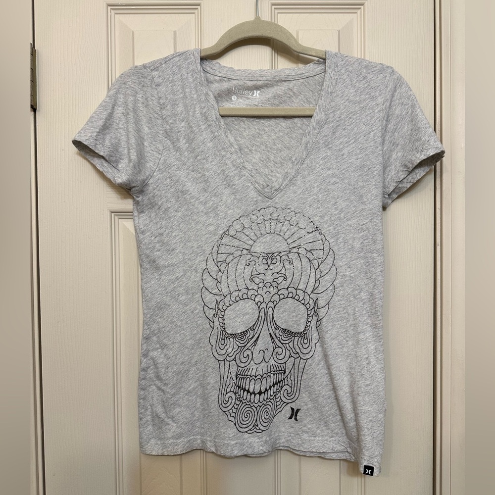 Hurley Skull Tshirt Size Small